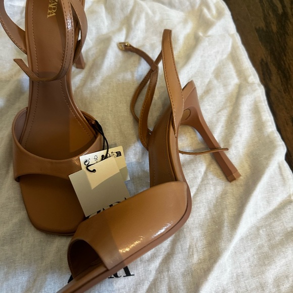 NWT Zara Cognac Square-Toe High Heel sandal, nude - Picture 2 of 2